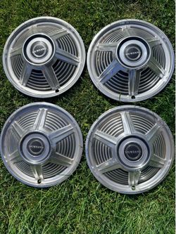 1965 Mustang 13” hubcaps