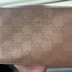 Michael Kors Wristlet