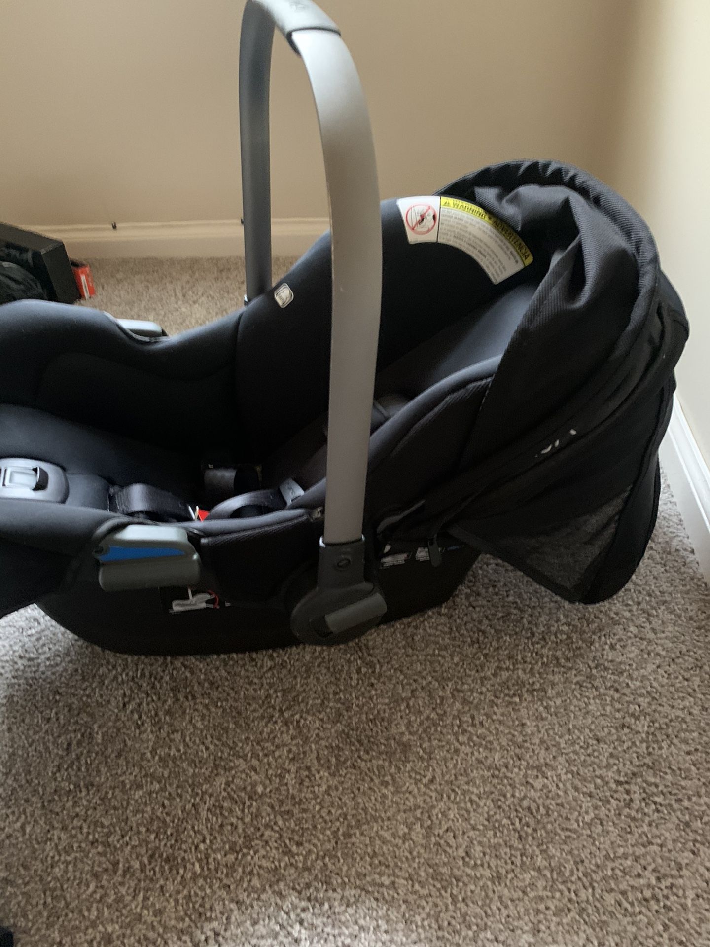 Nuna baby car seat