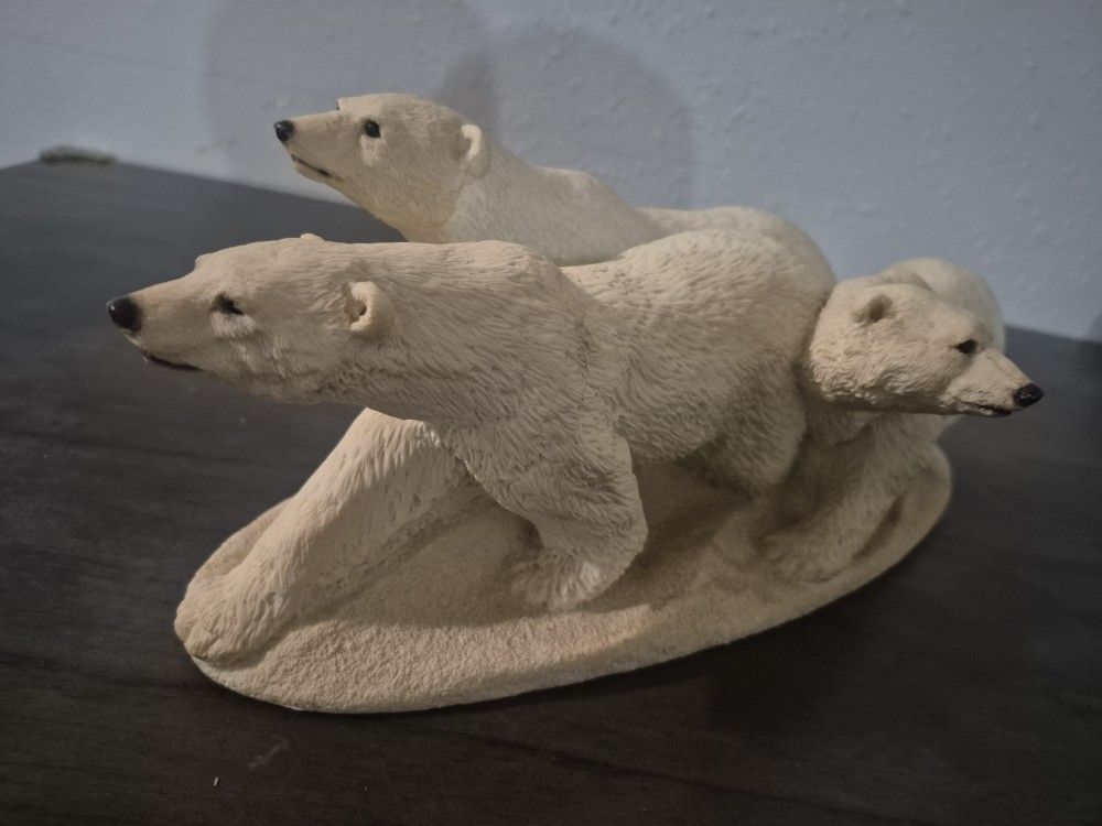 Polar Bear Sculpture Decor