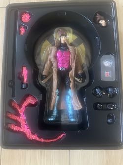Mezco One:12 Gambit X-Men Figure