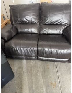 Leather double recliner loveseat