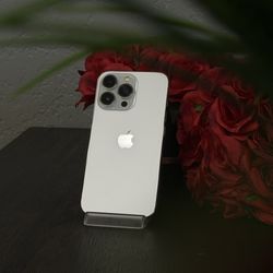 Valentine’s Day Sale! iPhone 13 Pro Unlocked 256GB - White