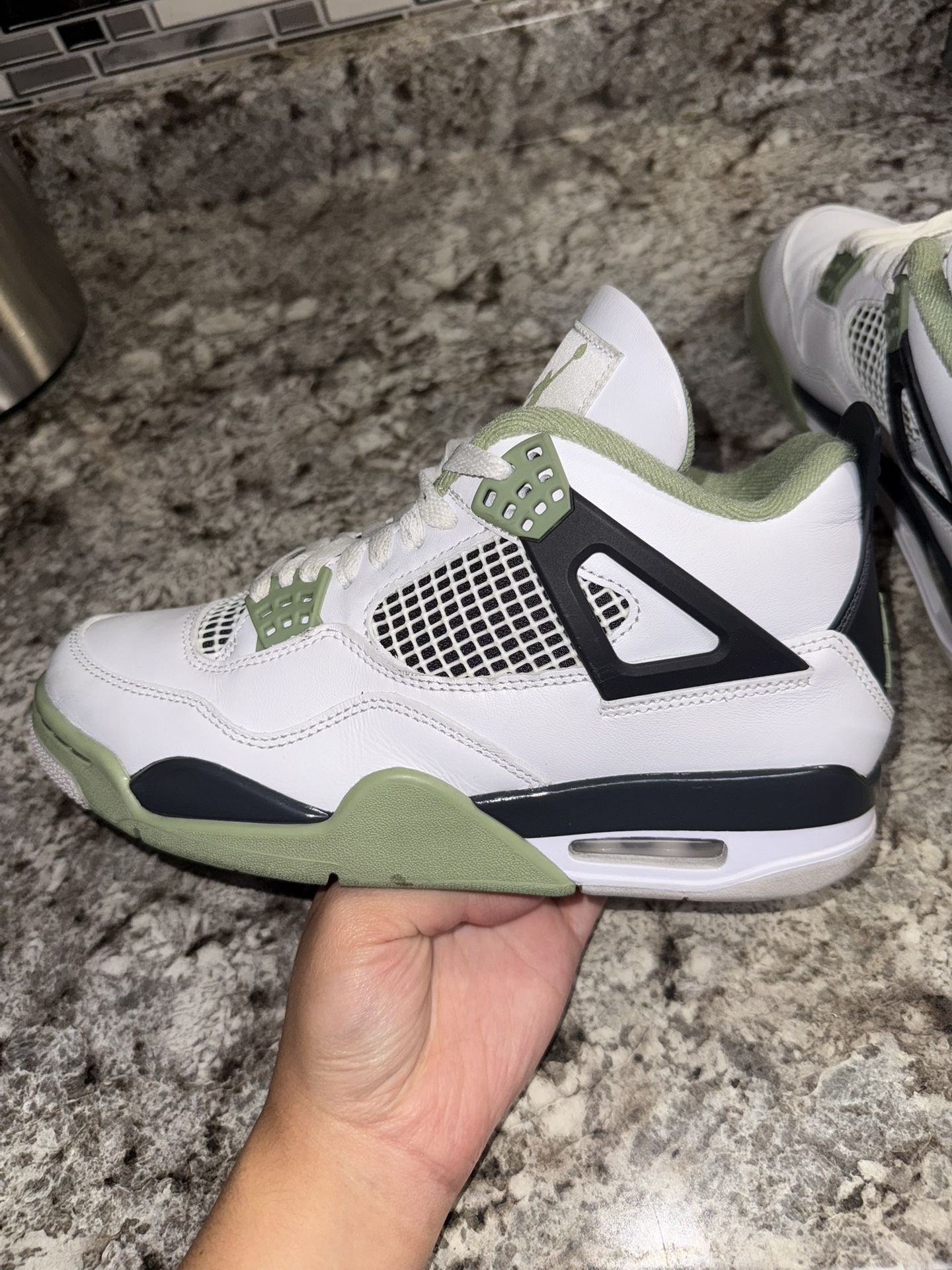 Air Jordan 4 Retro Seafoam