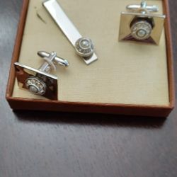 Cufflinks And Tie Clip Set