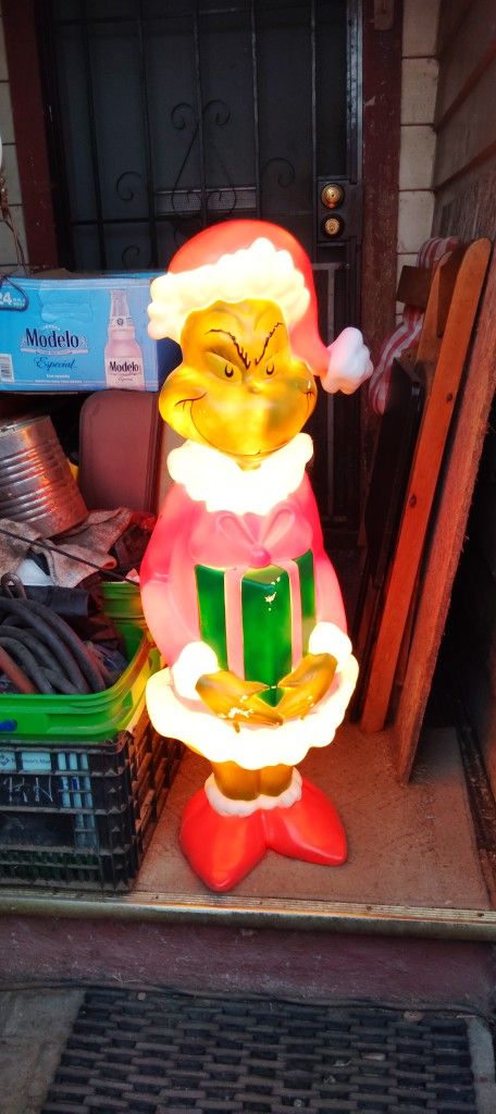 Grinch Blow Mold (3ft. Tall)