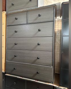 6 drawers dresser / Six drawers dressers / Cajonera 6 gavetas / Comoda