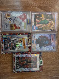 Marvel & Invincible Trading Card Lot of 5