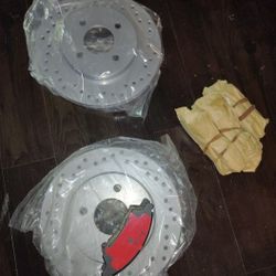 Brand new 4 lug Pattern rotors and brake pads 