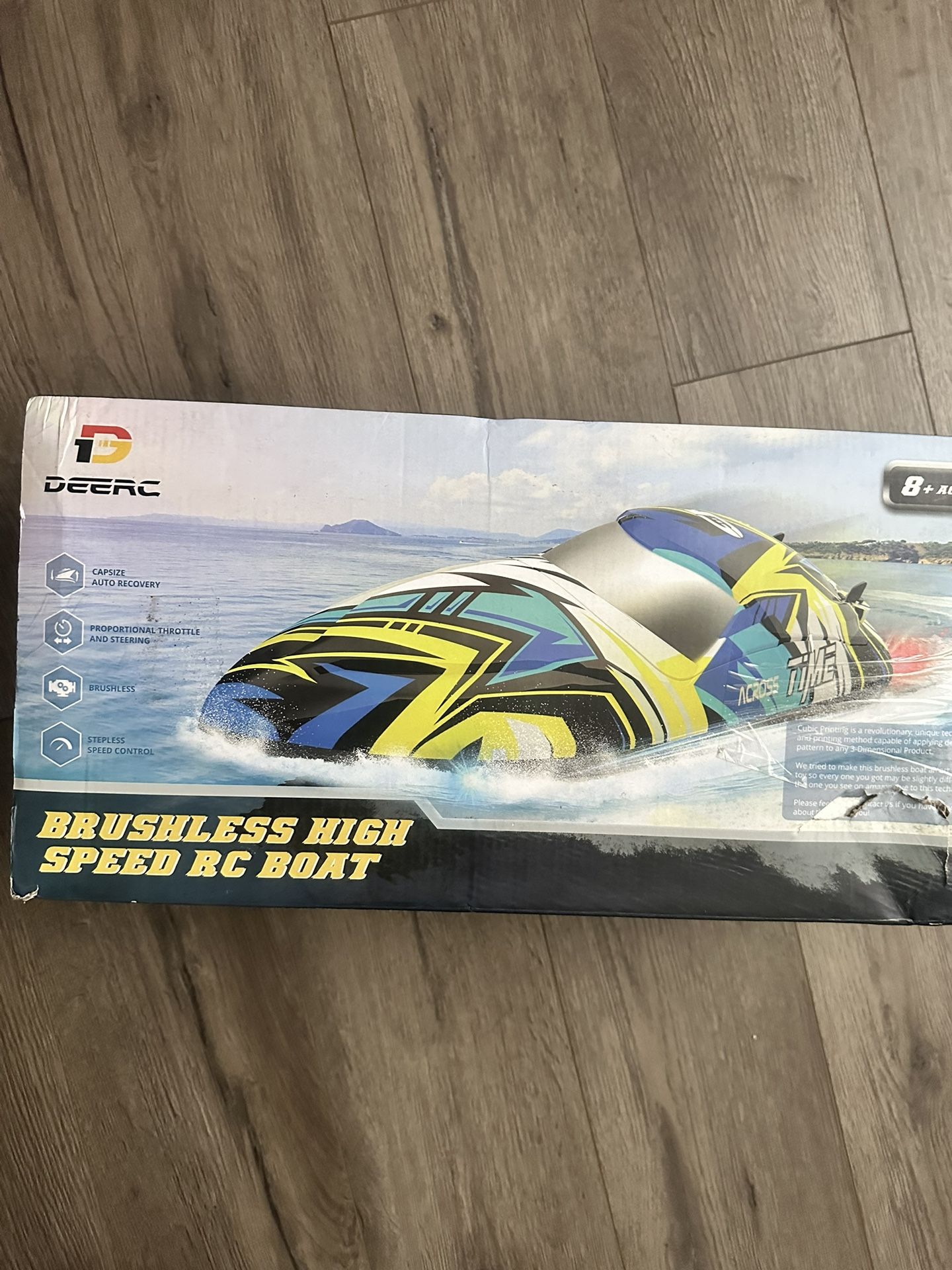 DEERC Brushless Remote Control Boat 2.4Ghz Speed Boat