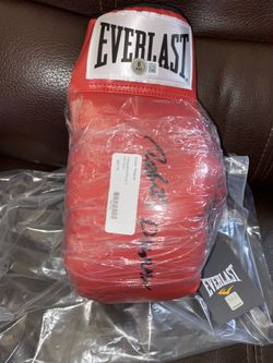 Roberto Duran Autographed/Signed Boxing Glove Beckett Authenticated $100