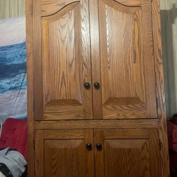 Heavy Oak Entertainment Cabinet With Drawers