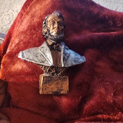 Vintage Abraham Lincoln Bust Statue 