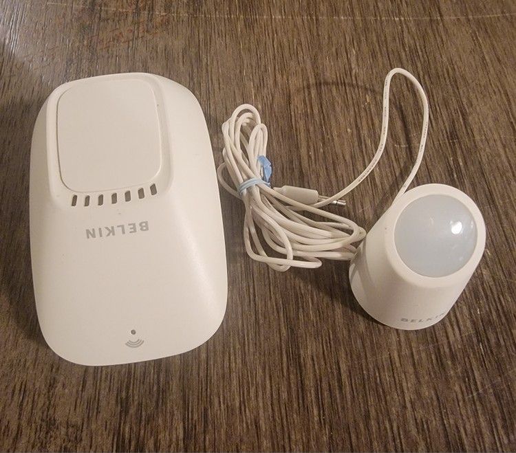 Belkin WeMo Switch/Motion Sensor - Model F7C028