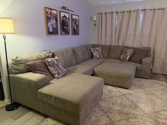 newellen left side sectional with ottoman