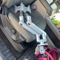 Double monitor Holder 