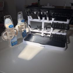 Dr. Brown drying rack w/ Dr. brown bottles
