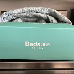 Brand New Never Used Cooling Memory Foam Pillow