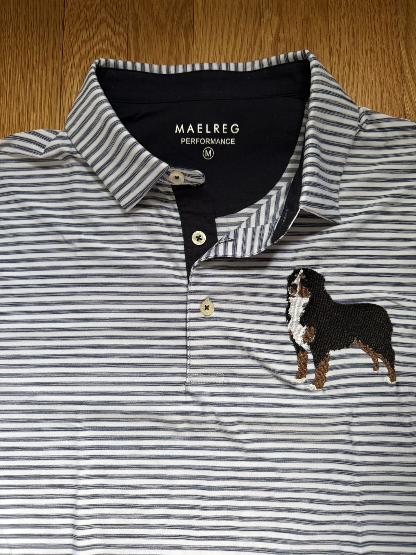 Men’s Performance Bernese Mountain Dog polo - Size M