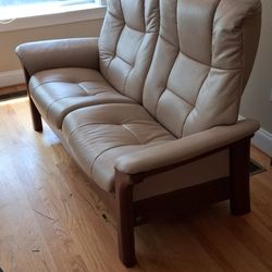 Stressless Couch And Loveseat 