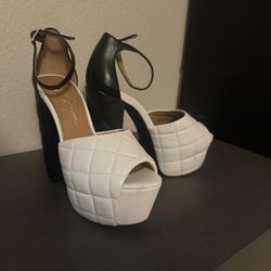 Jessica Simpson Heels