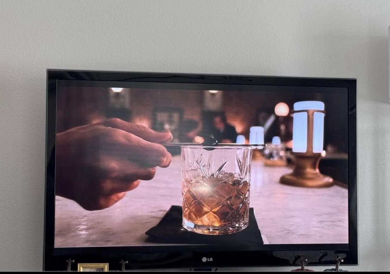 LG LED 47 inch tv.  NOT SMART TV!!