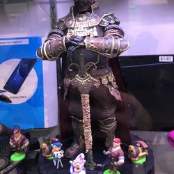 Gannon statue