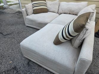 Modular sectional sofa