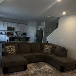 I am selling a large corner sofa in good condition, color dark grey. 