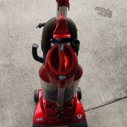 Dirt Devil Vacuum Cleaner