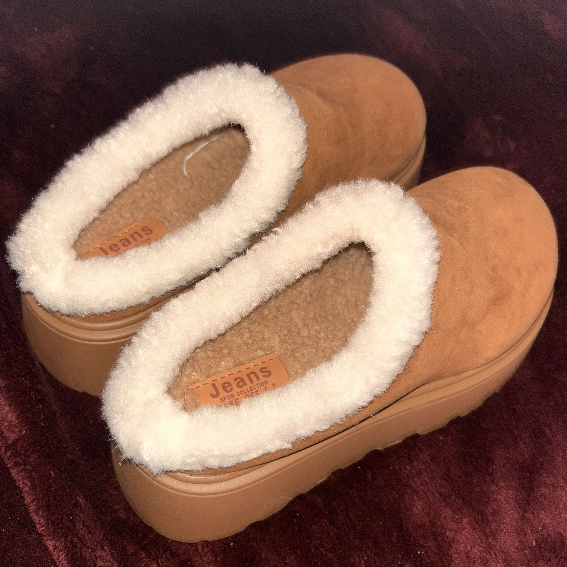 Cozy Platform Slippers – Tan with White Fleece Lining