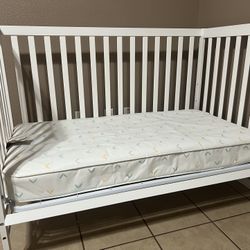 Baby Crib/Toddler Bed