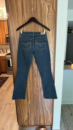 Levi 524 too shop superlow bootcut