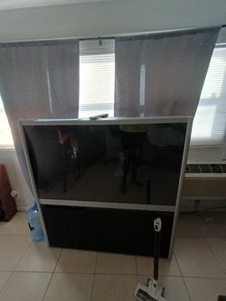 Electric Scooter & 55'inc Tv An Two Monitor And Bar Stand