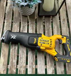 Dewalt XR sawzall 20v Tool only