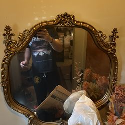 Mirror- Vintage Item 