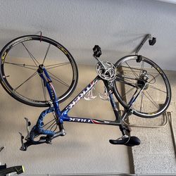 Series 5200 Full composite Trek road bike