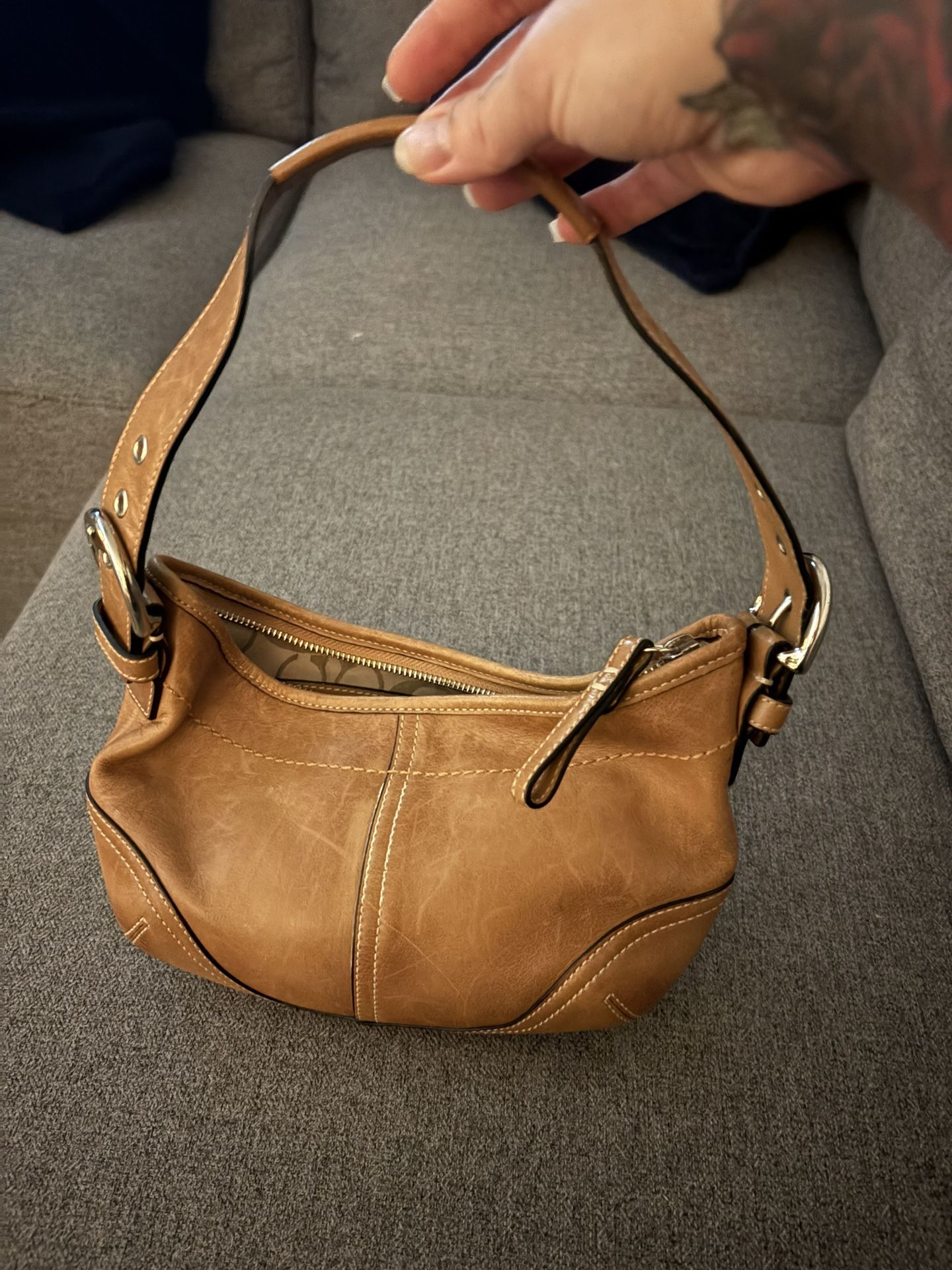 Vintage Coach Leather Soho Shoulder Bag