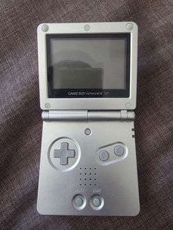 Gameboy Advanced SP Silver