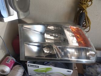2015 Dodge Truck Light