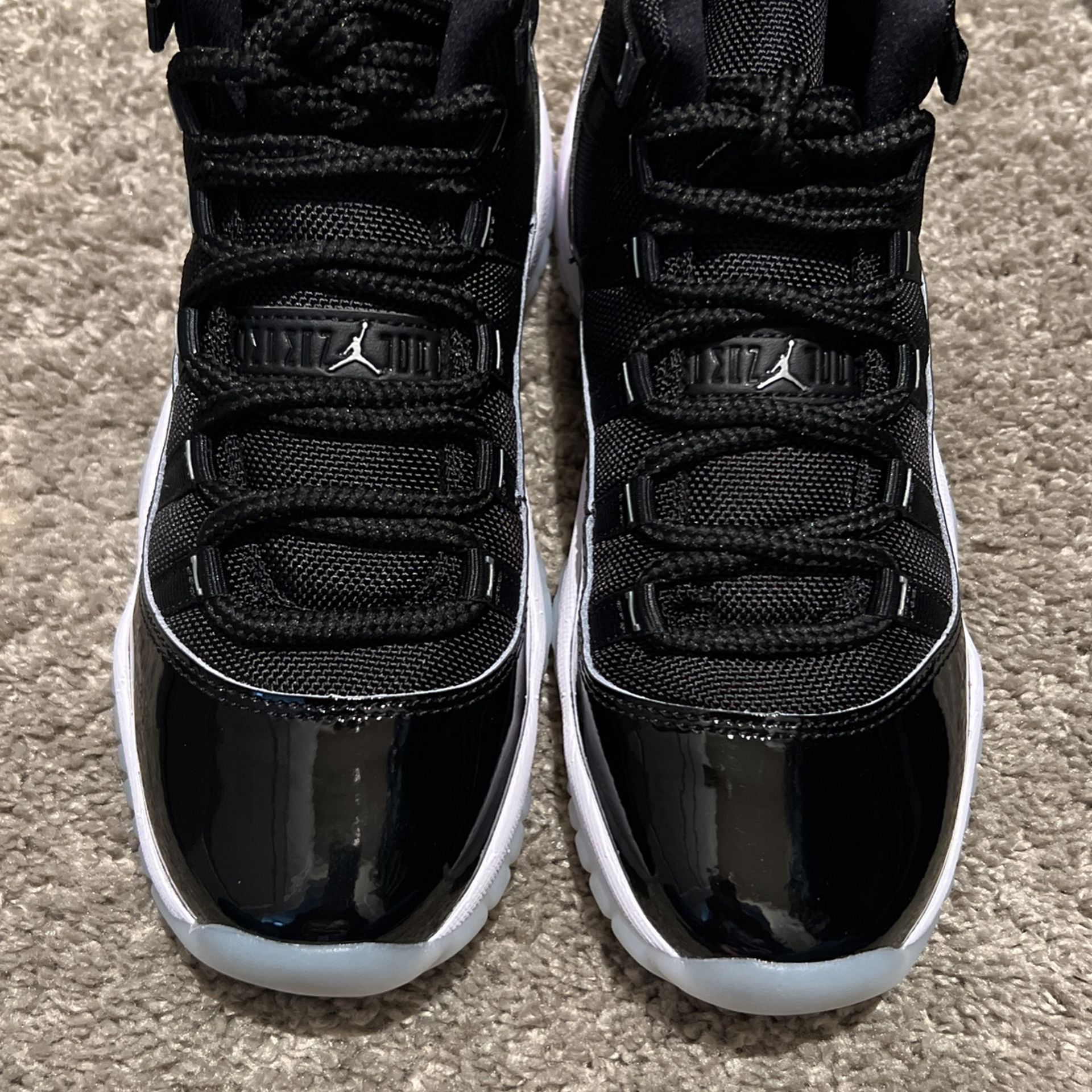 Jordan Retro 11 (GS) 5.5