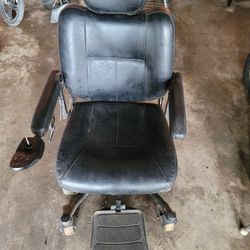 Electric Wheelchair Scooter With Lift $400 OBO ( AS IS)
