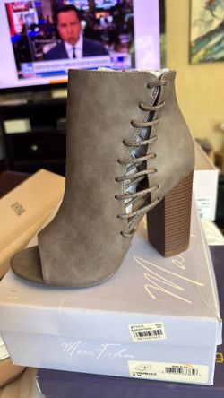 JustFab Inessa Open Toe Bootie; Taupe Suede; Lace Up Sides & Back Zip; Sz 8New
