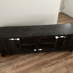 Free TV Stand