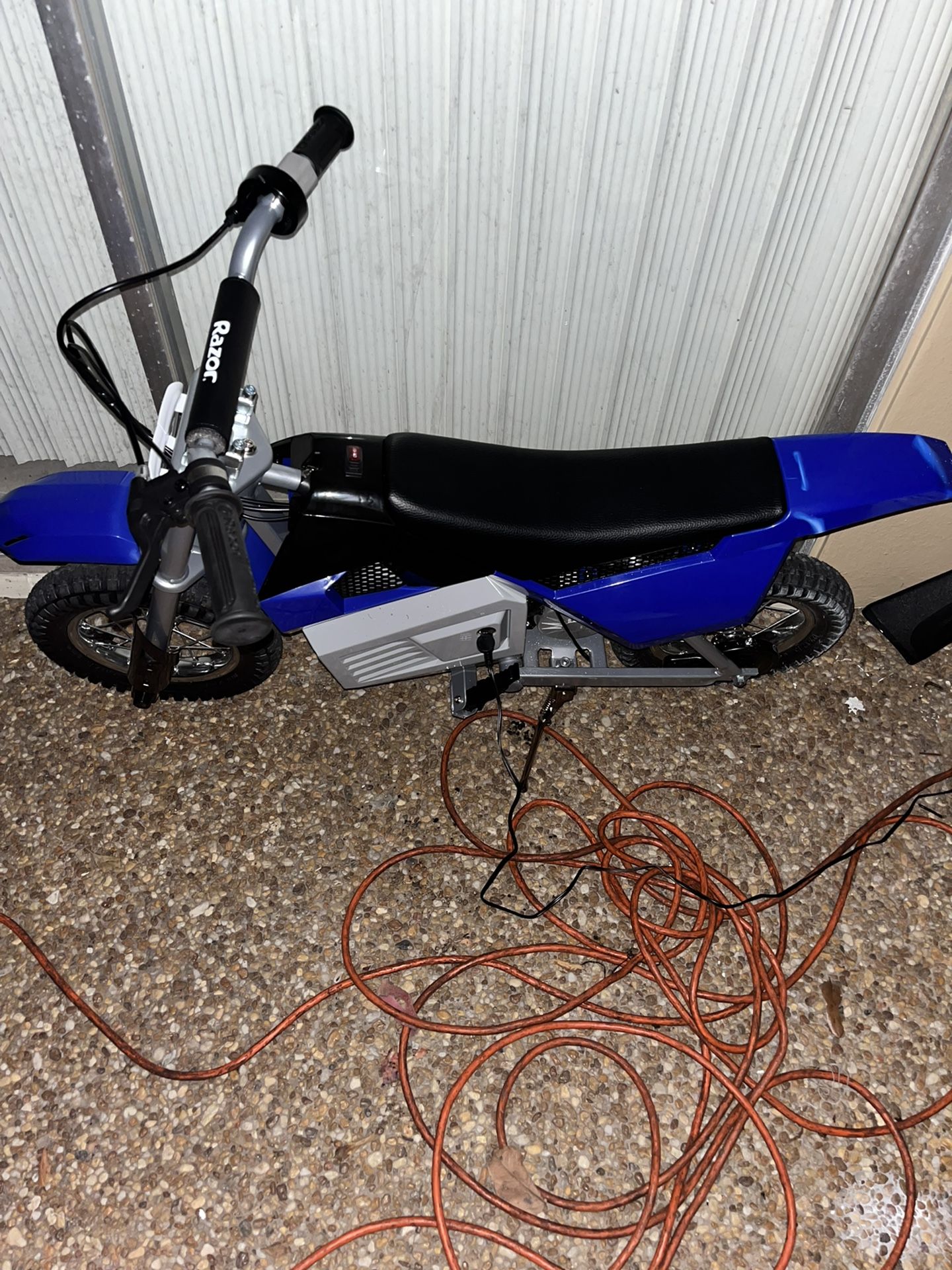 Brand New Razor Electric Dirt bike 