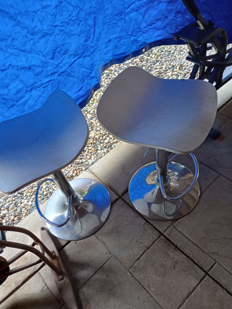 Stools (Free)