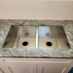 Granite And Quartz 