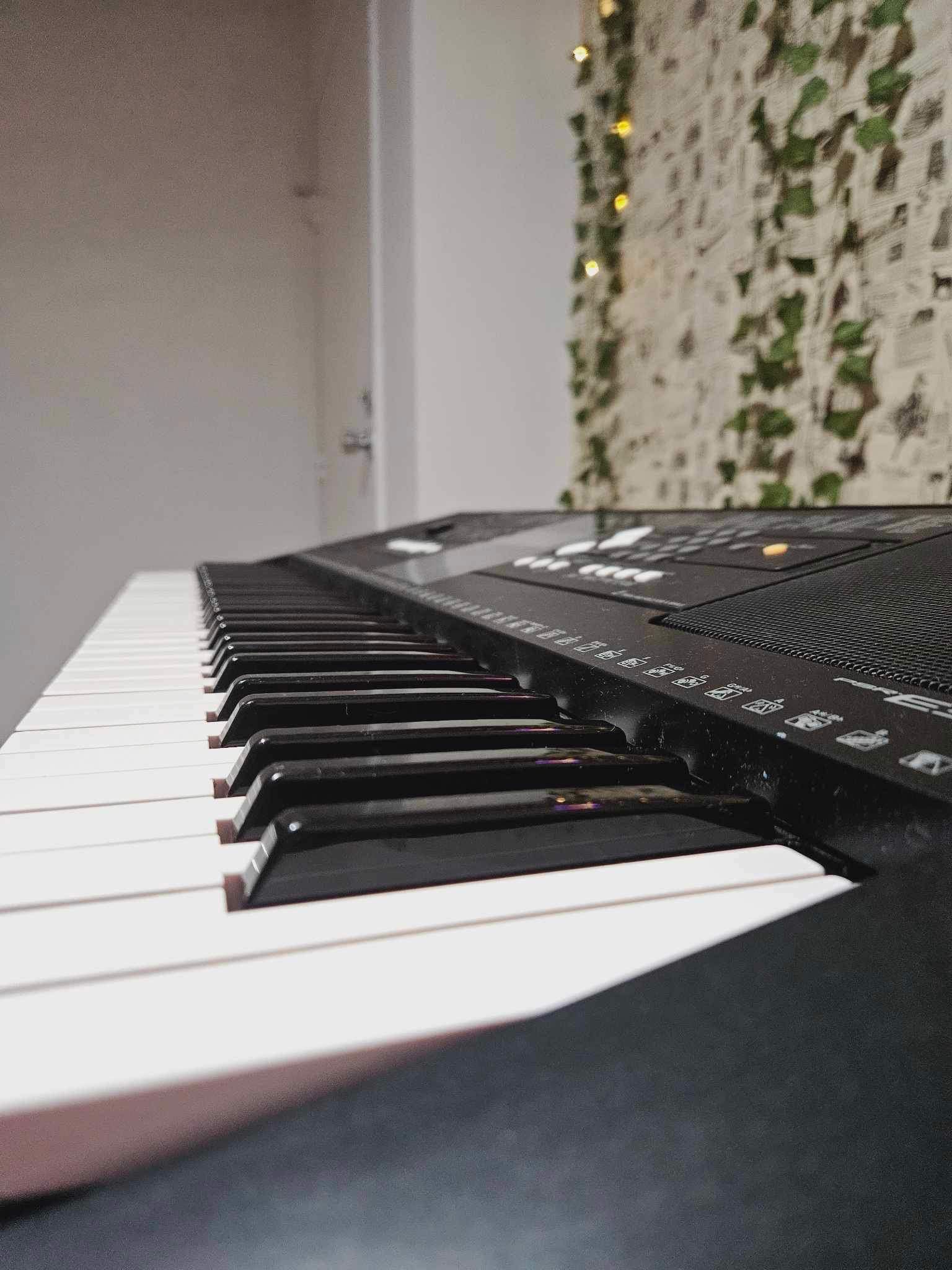 Yamaha PSR-E333 Musical Electronic/ Electric Keyboard