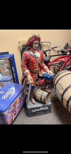 Captain Morgan Pirate Barrel Display Collectible Bar Decor Statue Man Cave