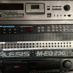 Pro Audio Effects and Rack EQ DAT Midi Verb III Patchbay Alesis Sony DENON